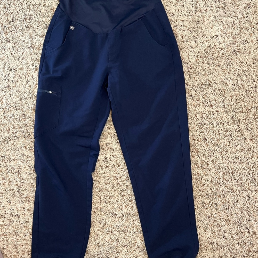 Figs maternity scrub pants